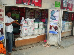 Jean, dono de um comércio em Zanzibar
